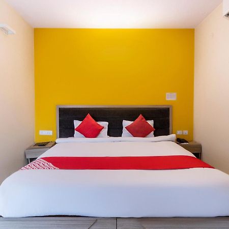 Hotel O Golden Inn Near Cubbon Park Bangalore Bagian luar foto