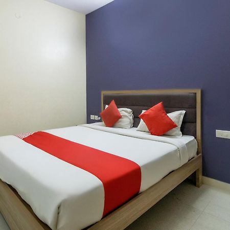 Hotel O Golden Inn Near Cubbon Park Bangalore Bagian luar foto