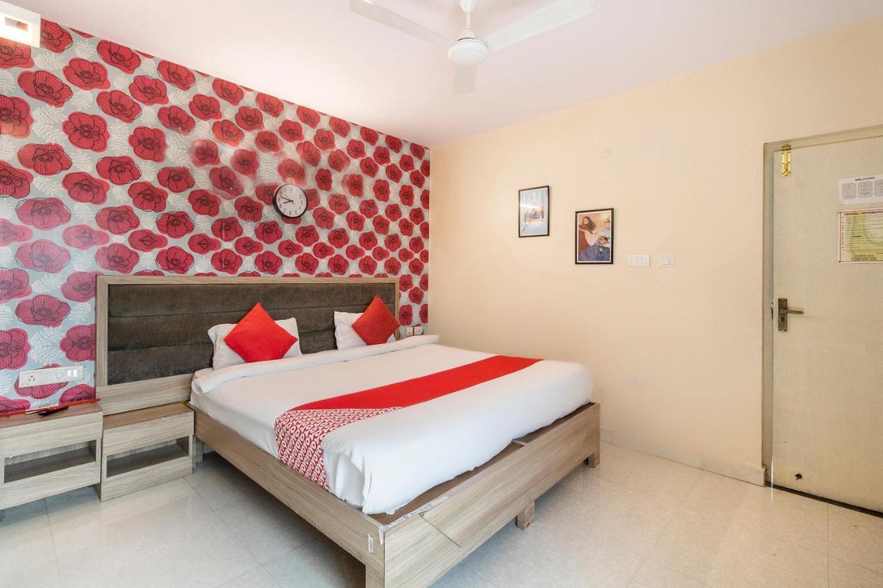 Hotel O Golden Inn Near Cubbon Park Bangalore Bagian luar foto
