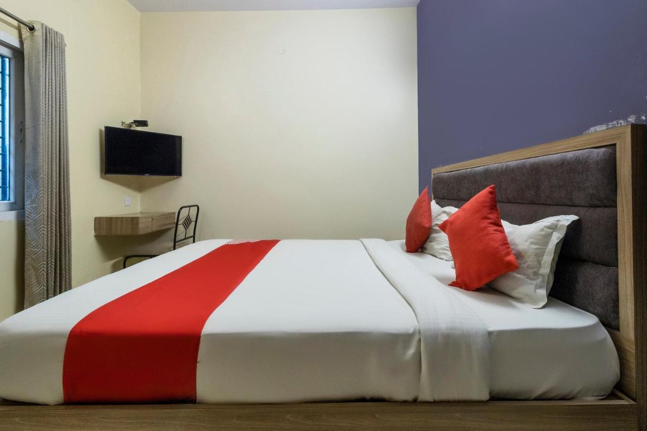 Hotel O Golden Inn Near Cubbon Park Bangalore Bagian luar foto