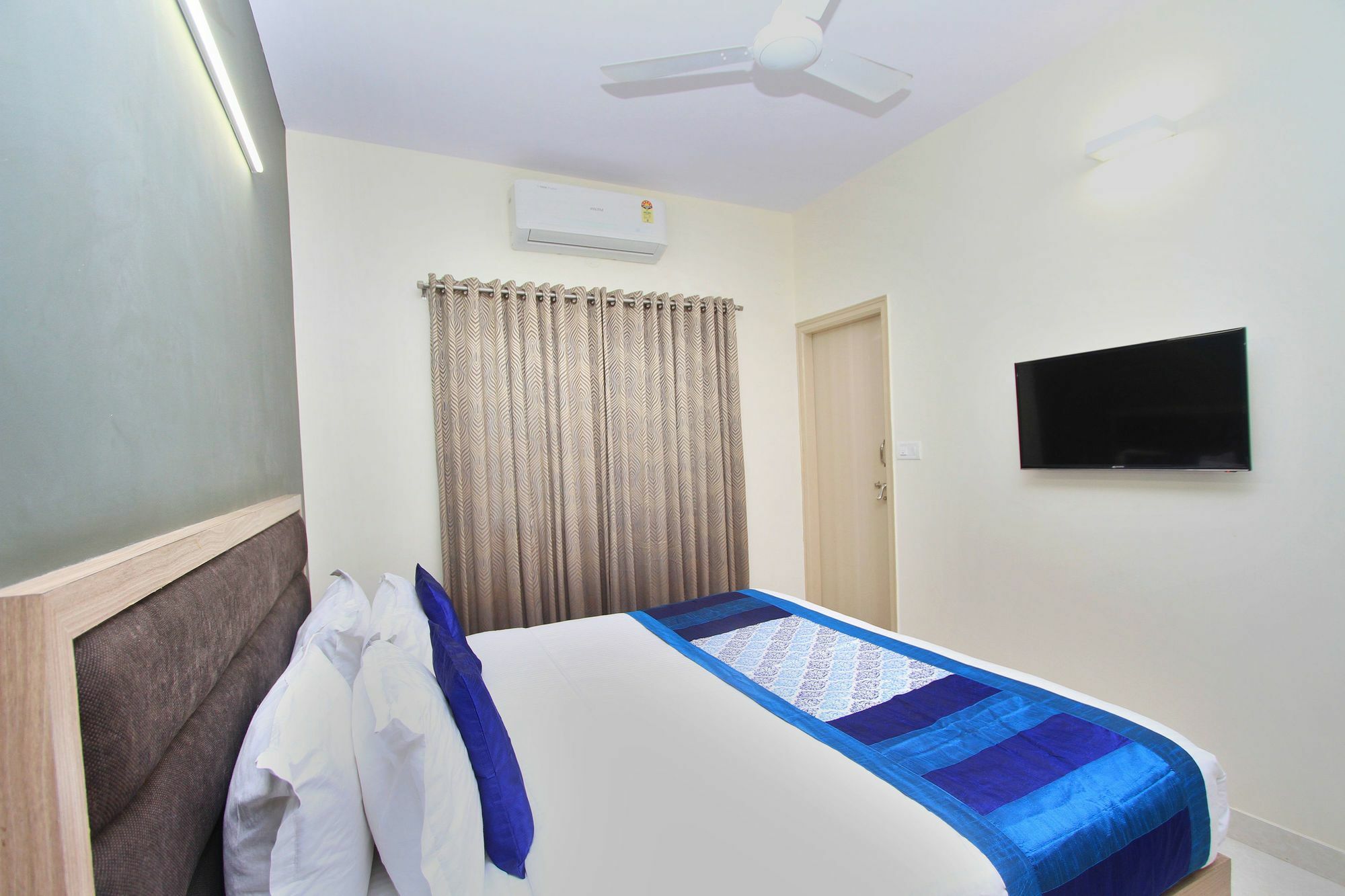 Hotel O Golden Inn Near Cubbon Park Bangalore Bagian luar foto